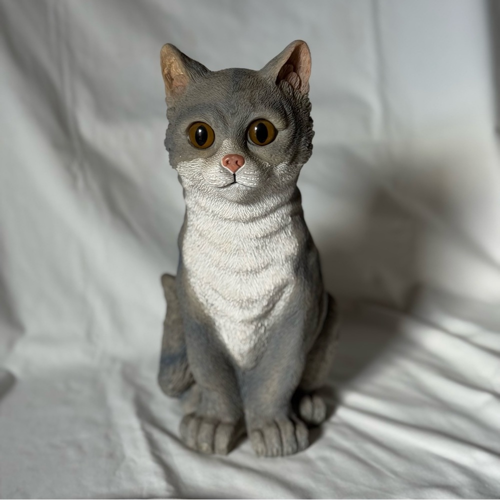 Cute Cat Figurine